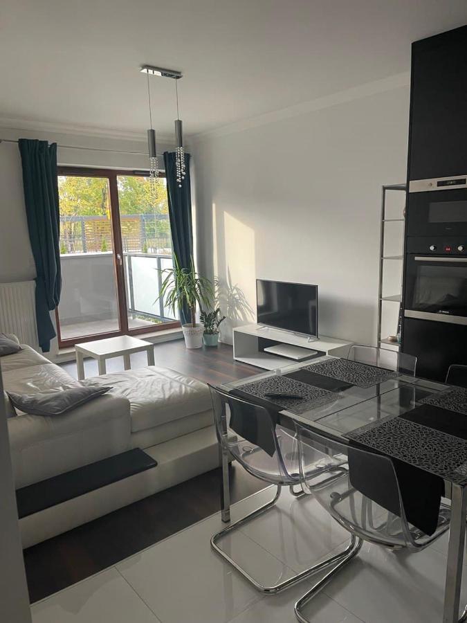 House4You Apartament Sakura Airport Chopin Warschau Exterior foto